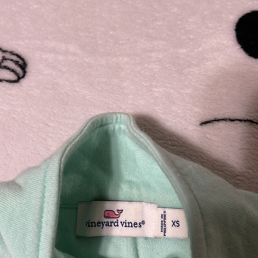 Vineyard Vines Pullover - Picture 5 of 11